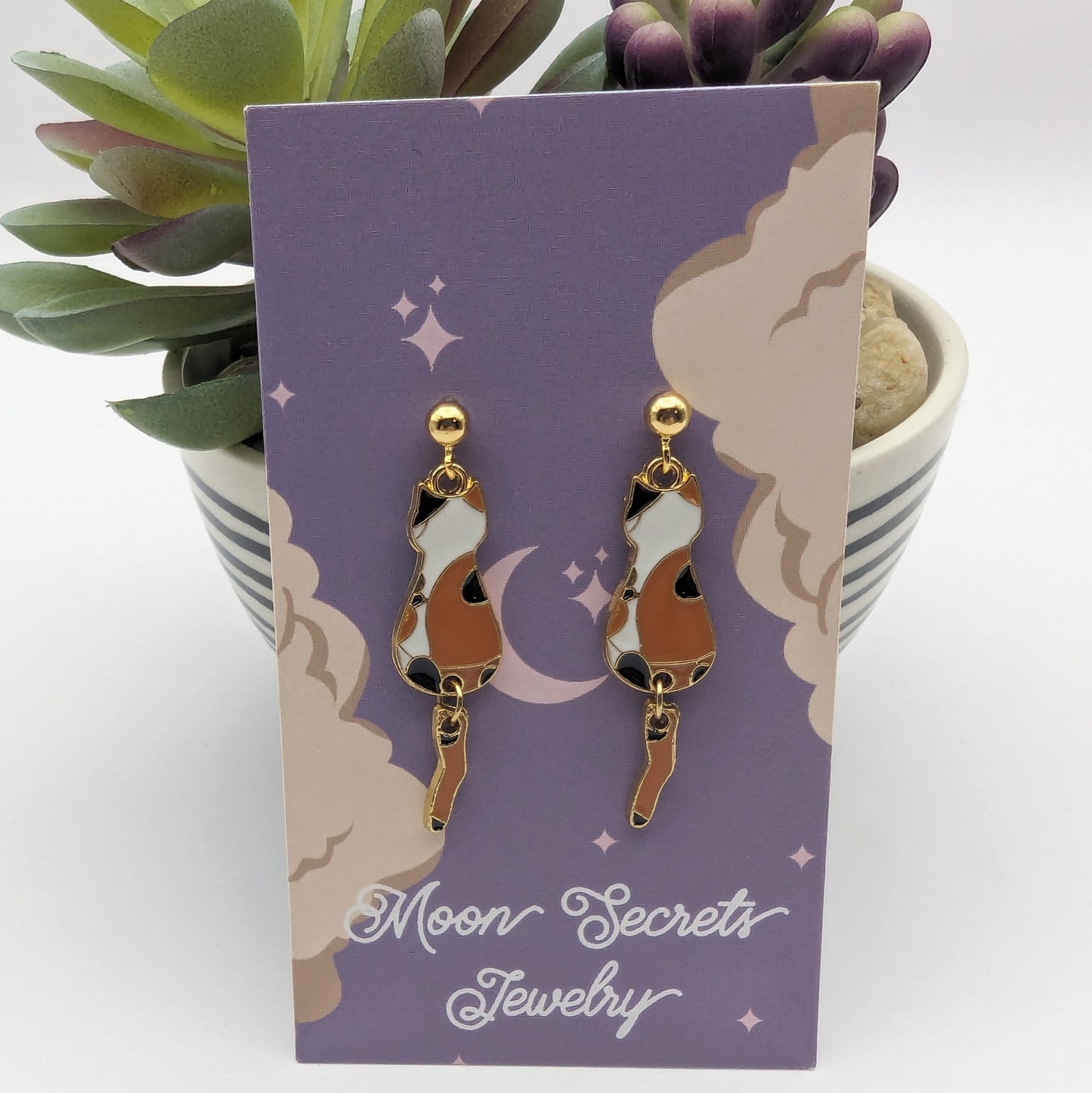 Dangling Cat Earrings