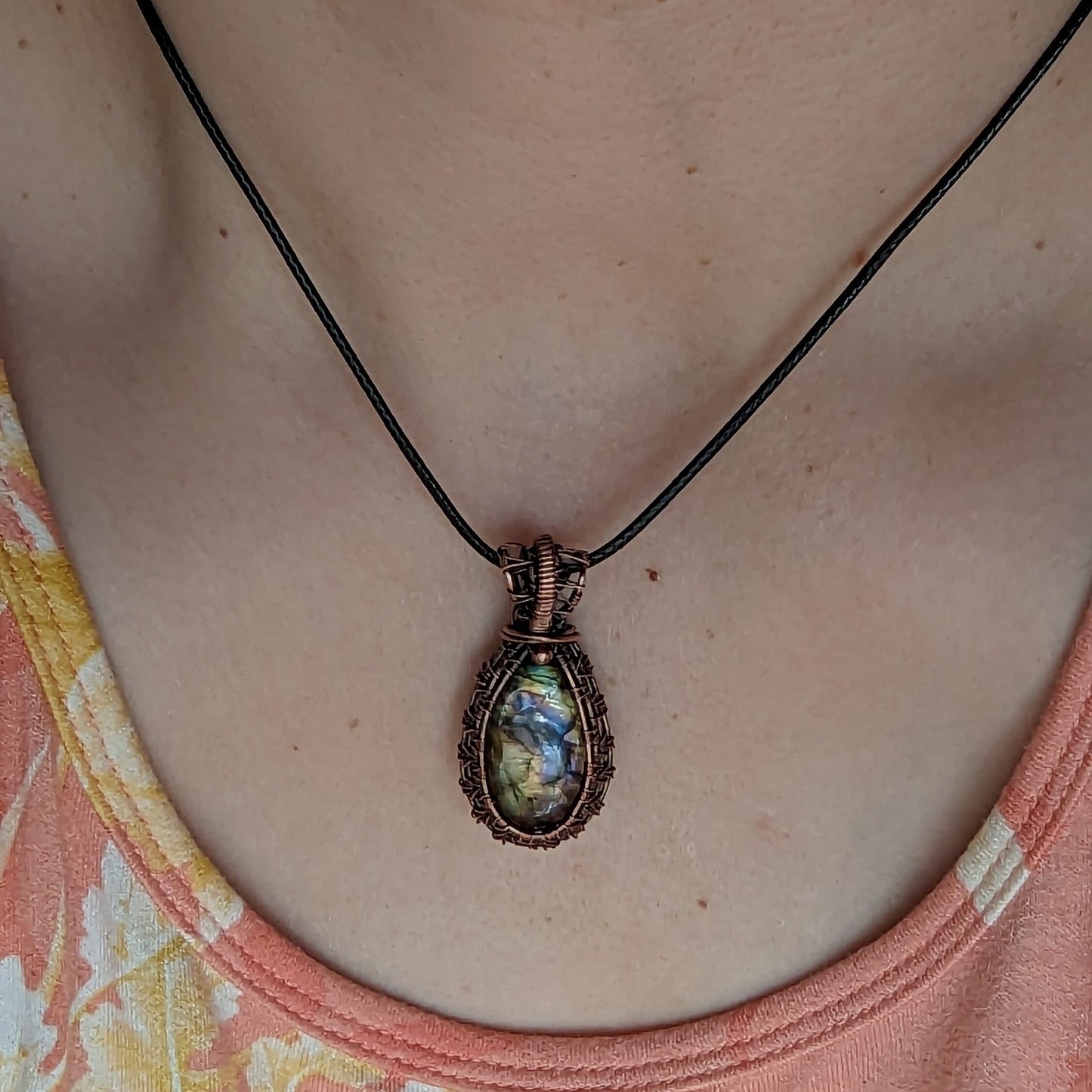 Gothic heady Labradorite pendant - copper wire wrapped