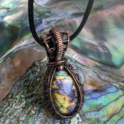 Gothic heady Labradorite pendant - copper wire wrapped