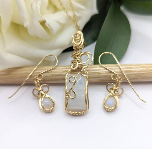 Luxurious 14k Moonstone Jewelry Set - 14k gold wire wrapped